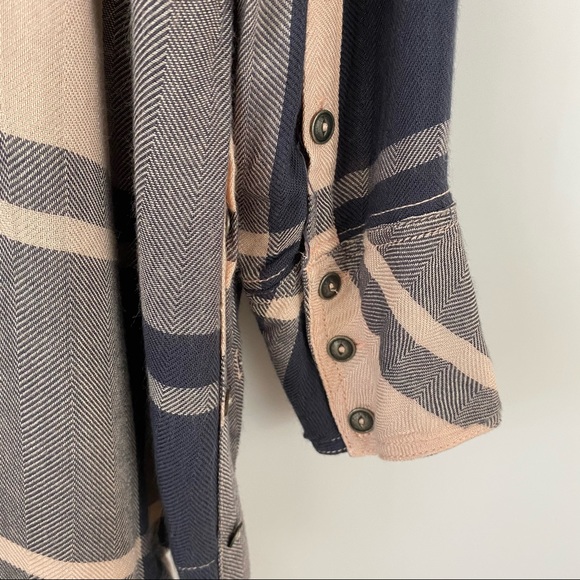 Women’s Plaid Button-Down Shirt - Blue & Cream - Picture 8 of 10